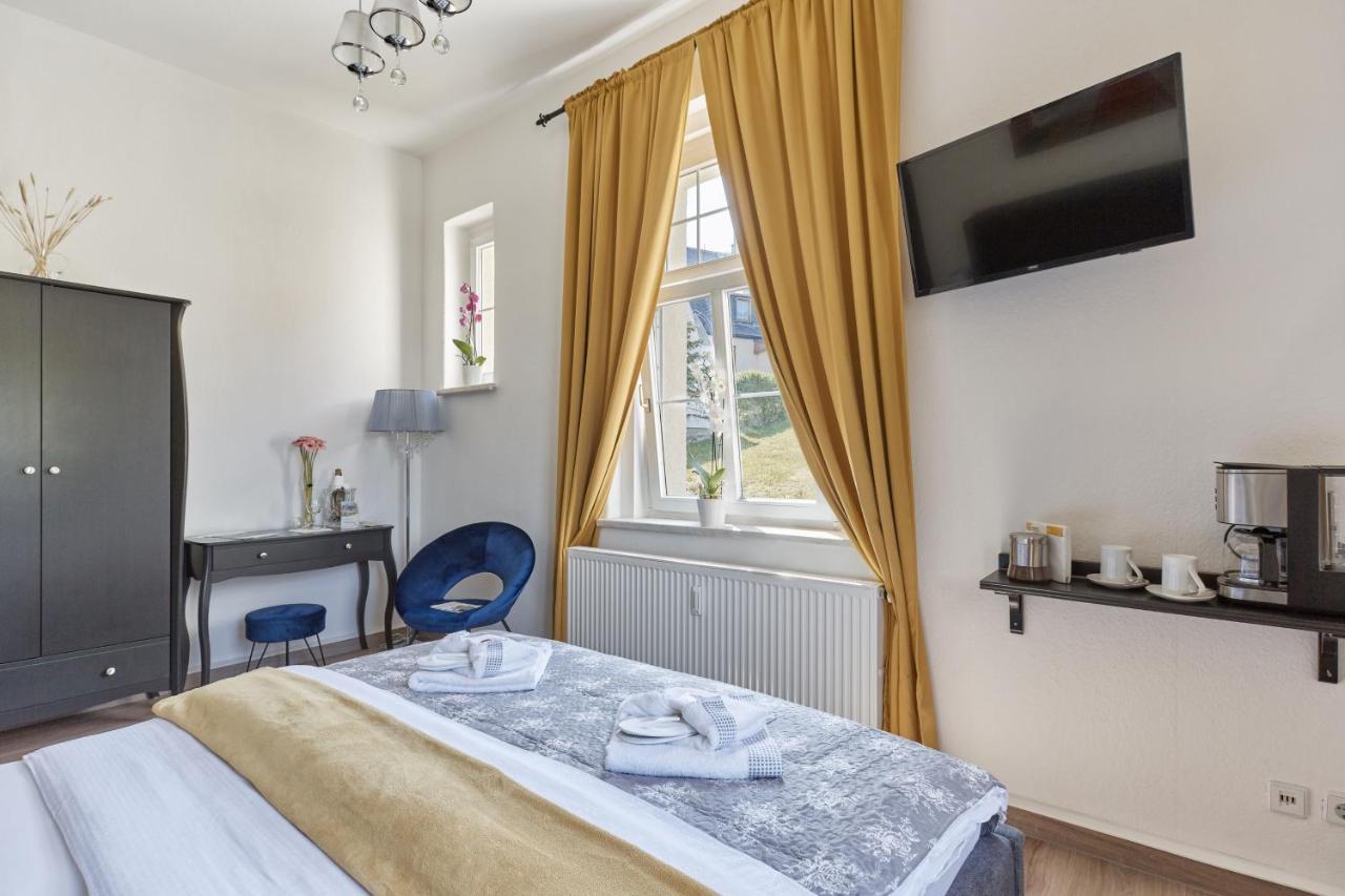 Pension Haus Zedtwitz Bad Elster Exteriör bild